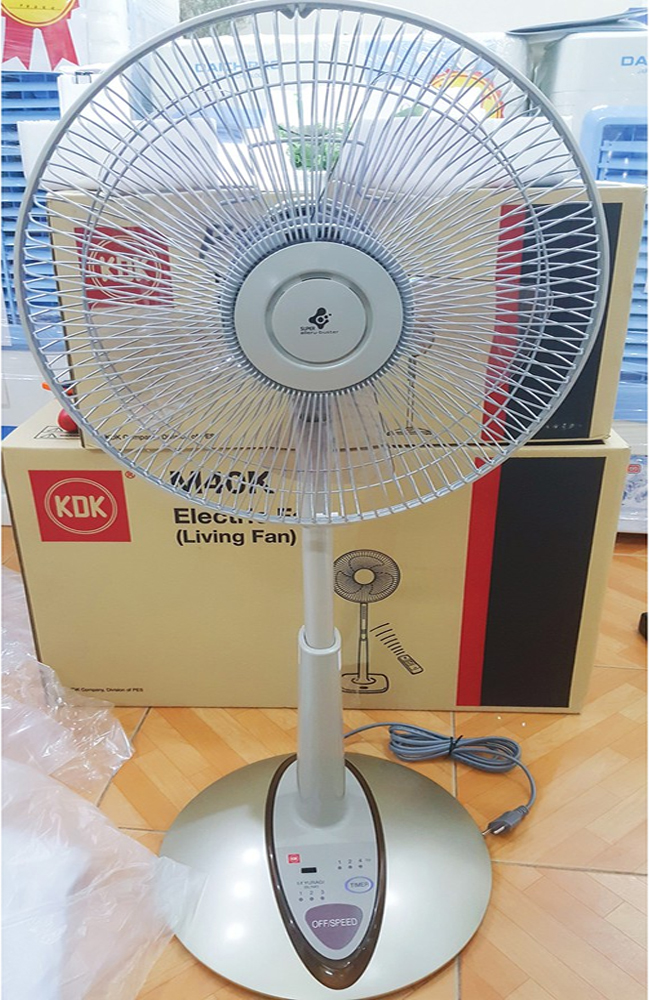 quat_dung_lung_kdk_p30kh